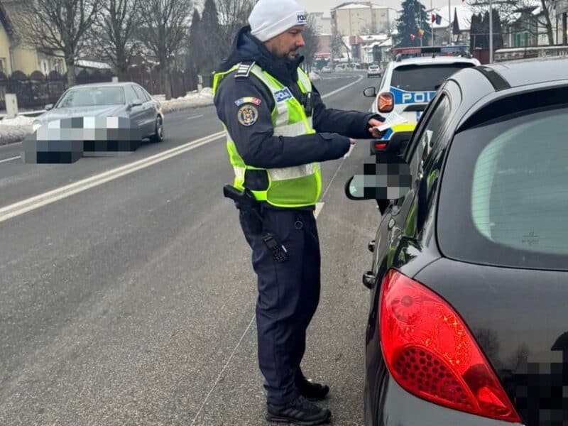 permisul anulat nu l-a împiedicat să conducă: întâlnire neașteptată cu poliția