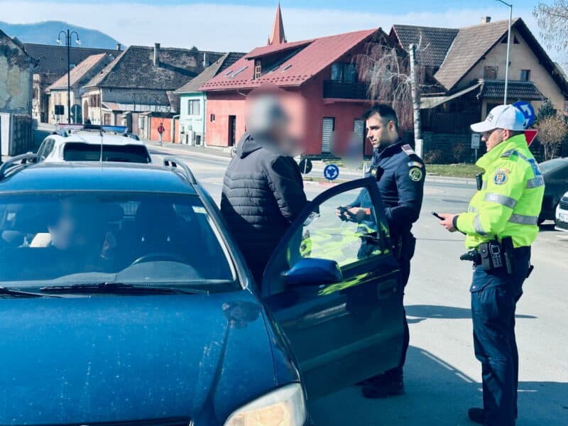 acțiune de amploare în apropierea școlilor din cisnădie: polițiștii au efectuat controale și la magazine