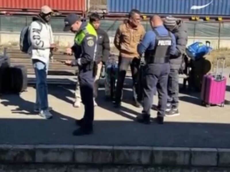 controale în zona gării cfr sibiu cu ajutorul câinilor dresați
