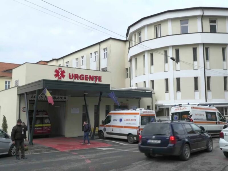 bătrân prins sub un motocultor la cisnădioara, în stare gravă la spital