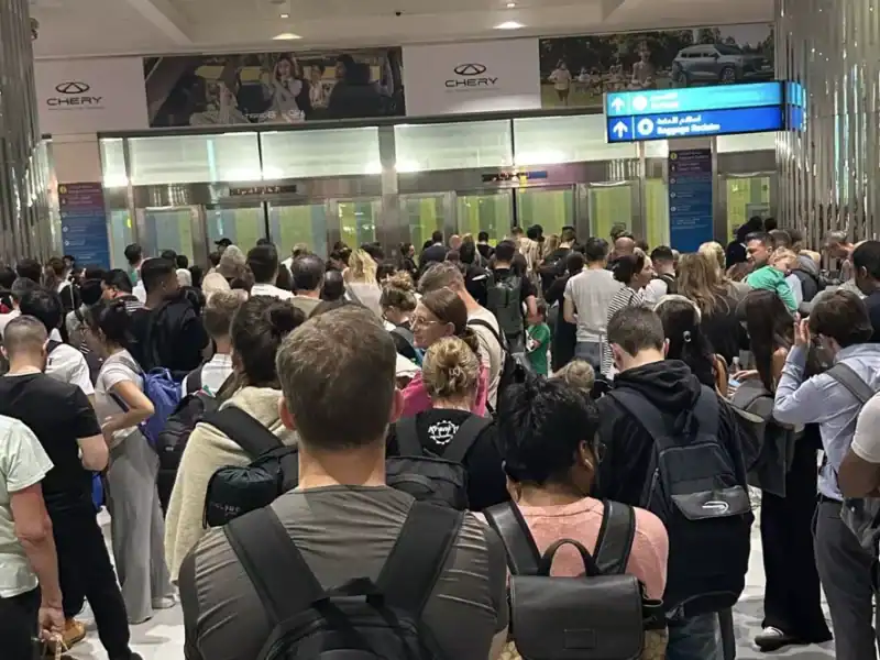profesorii și elevii din sibiu blocați în dubai: unii au reușit să se întoarcă acasă