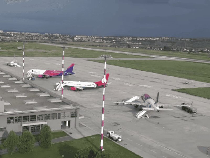 aeroportul sibiu: provocările cursei spre istanbul și numărul redus de pasageri