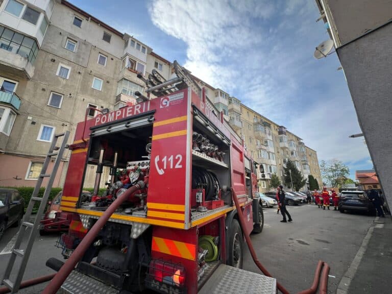 incendiu în garsonieră la sibiu: 15 persoane evacuate din bloc