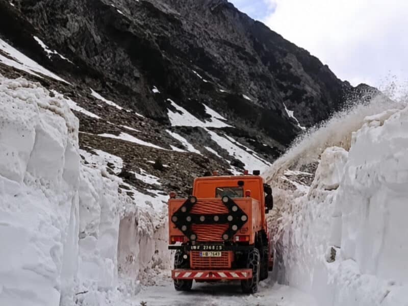 deschiderea transfăgărășanului în iunie, sub semnul întrebării din cauza ninsorilor la altitudini mari