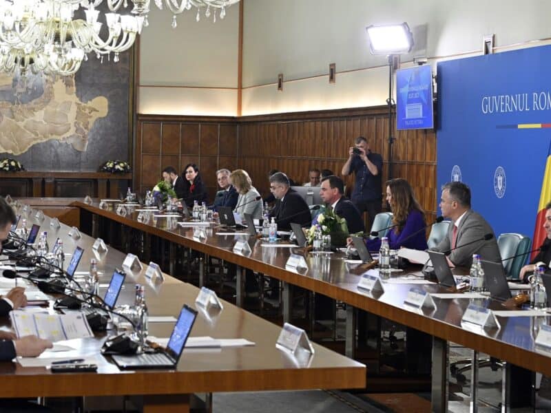 sindicatul solicită prime de 15.000 de lei pentru angajați în urma nemulțumirilor față de guvern