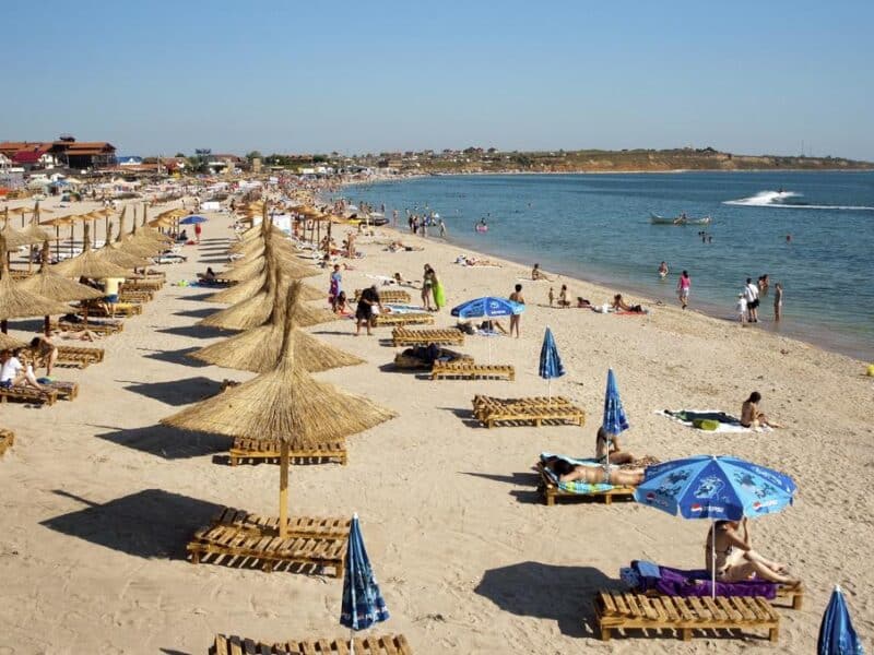 destinațiile preferate ale românilor pentru vacanțele la mare în 2026: plaje apreciate, avantaje și dezavantaje
