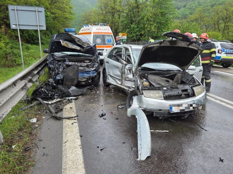 accident pe valea oltului la balota: trafic complet blocat, imagini de la fața locului
