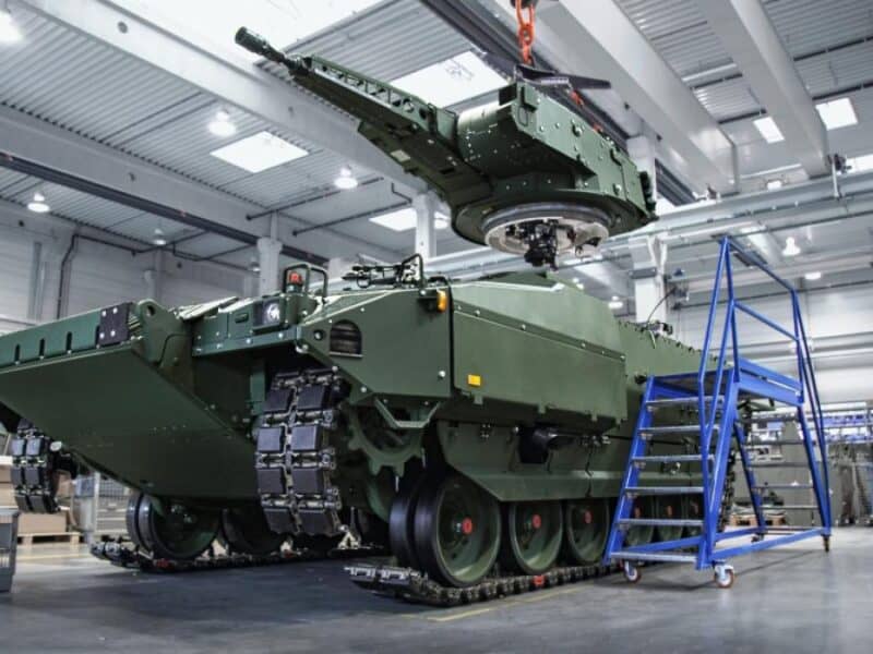 blindatele lynx pentru armata română vor fi produse la mediaș, marcând cel mai mare contract militar din istoria româniei