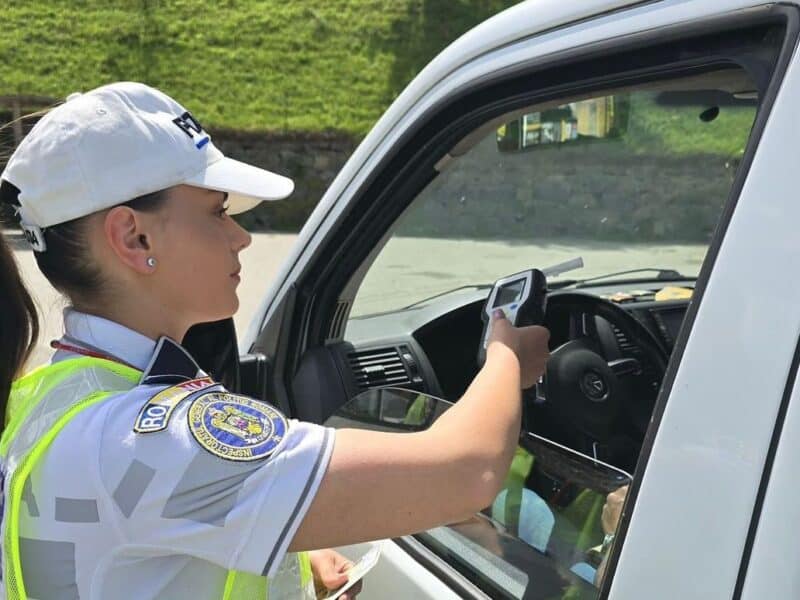 tânăr șofer din avrig, reținut pentru utilizarea de numere false și o mașină radiată