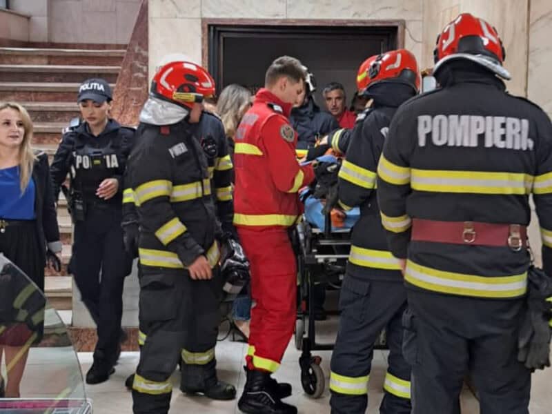 lift cu 6 persoane căzut la ministerul transporturilor: victimele salvate de pompieri