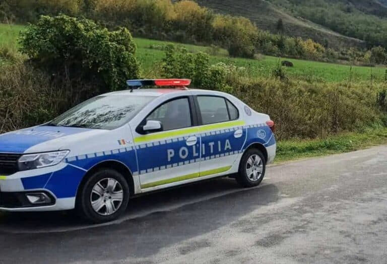 accident la dobârca: o cisternă cu beton s-a răsturnat