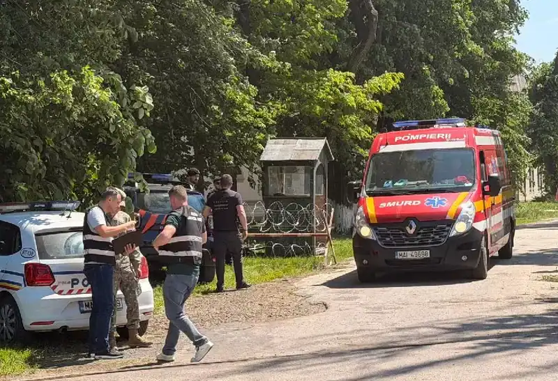 explozie la o unitate militară din românia: două persoane grav rănite