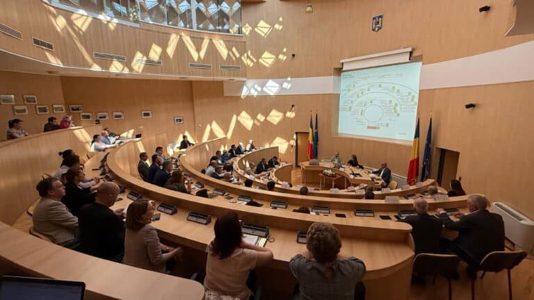 PSD și AUR colaborează în Consiliul Județean: Consilierii opun rezistență regulamentului de finanțare pentru proiectele sportive din Sibiu 1 PSD și AUR colaborează în Consiliul Județean: Consilierii opun rezistență regulamentului de finanțare pentru proiectele sportive din Sibiu