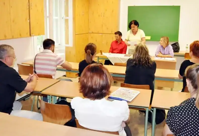 anunț esențial pentru profesori: detalii despre procesul de înscriere la titularizare 2026