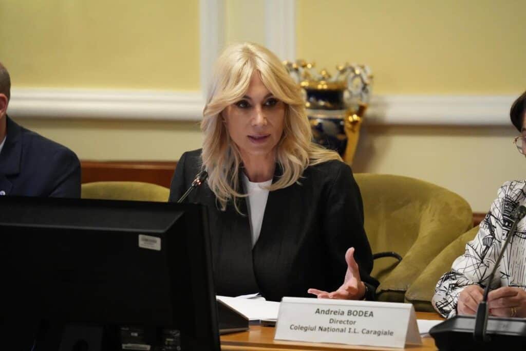 Raluca Turcan propune interzicerea telefoanelor mobile în școli, inclusiv în pauze 1 Raluca Turcan propune interzicerea telefoanelor mobile în școli, inclusiv în pauze