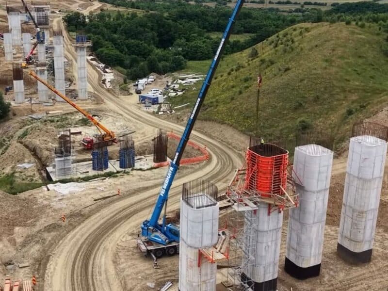 avans important al lucrărilor pe tronsonul 2 al autostrăzii sibiu – făgăraș constructorul a ajuns la 36 la sută pe lotul avrig – arpașu de jos