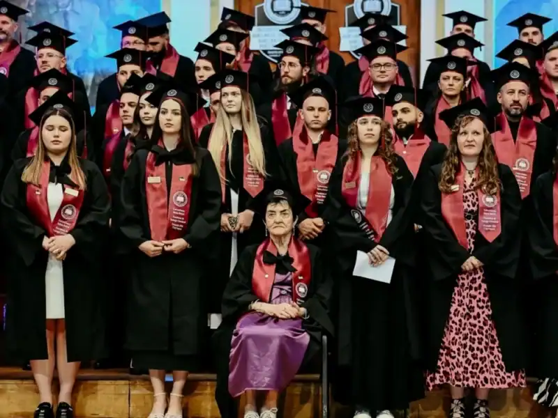 amalia-susana tușa, la 90 de ani, a absolvit teologia didactică la ubb cluj cu note mari și inspiră generații întregi