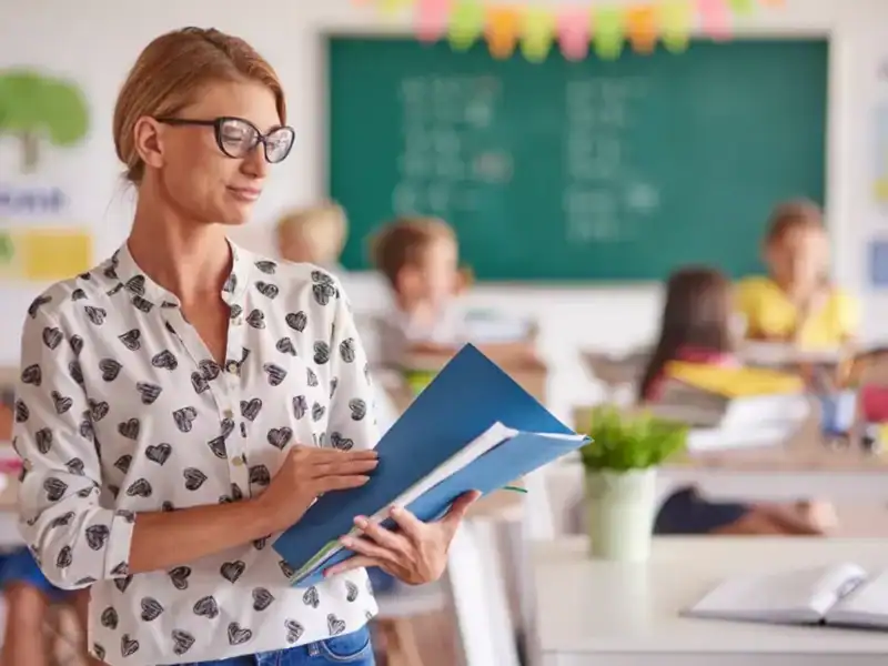 anunț oficial: vouchere de vacanță de 800 de lei pentru profesori și bugetari