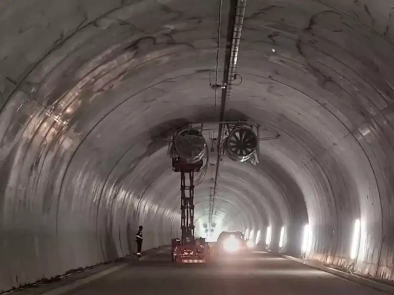 descoperă interiorul primului tunel de autostradă din românia: deschiderea tunelului momâia