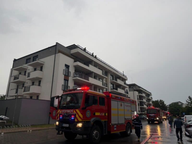 cum se simte bărbatul rănit după explozia din turnișor și starea adolescentei care a căzut la spectacolul cu drone de la închiderea fits
