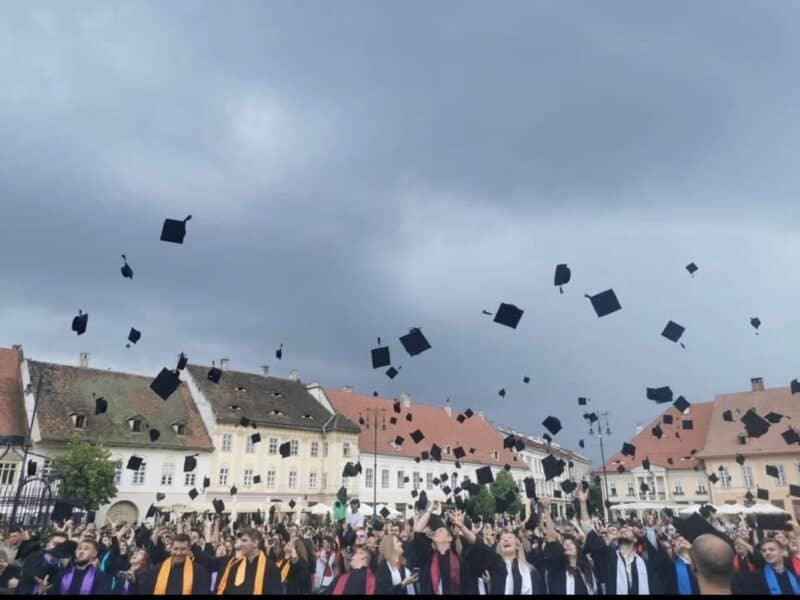 universitățile din românia majorează taxele de studiu în 2026 cu creșteri de până la 47% la unele specializări medicina rămâne cea mai scumpă opțiune diferențele între stat și privat devin tot mai vizibile