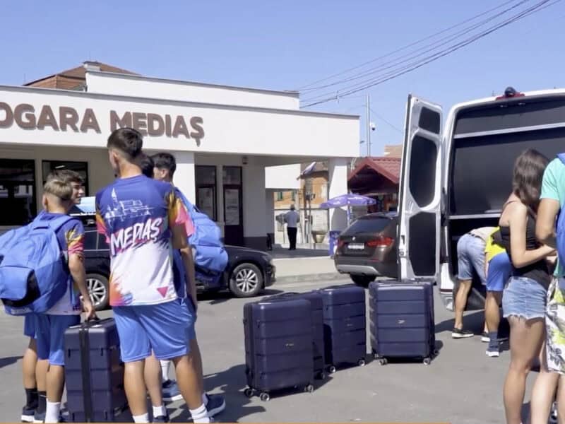 fotbalul și atletismul duc mediașul la jocurile internaționale ale copiilor din taipei