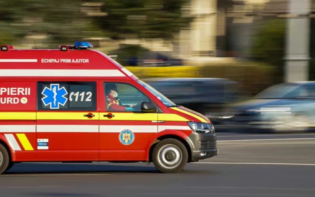 Accident în lanț cu 3 mașini pe DN14 la Târnava cinci persoane evaluate medical inclusiv un bebeluș și mama sa transportați la CPU Mediaș 1 Accident în lanț cu 3 mașini pe DN14 la Târnava cinci persoane evaluate medical inclusiv un bebeluș și mama sa transportați la CPU Mediaș