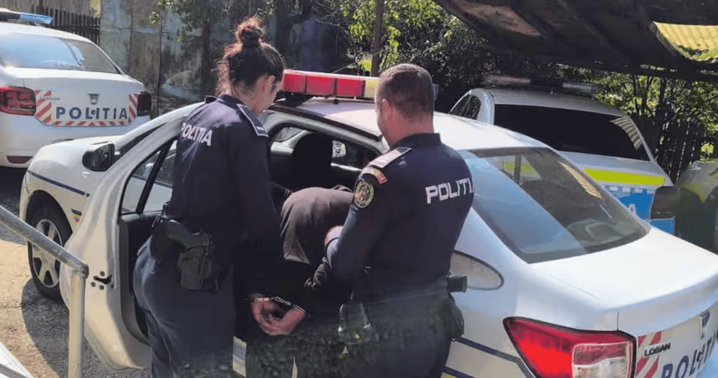 Tatăl unui bărbat din Șoroștin a reclamat la poliție încălcarea ordinului de protecție, fiul său fiind reținut de polițiști 1 Tatăl unui bărbat din Șoroștin a reclamat la poliție încălcarea ordinului de protecție, fiul său fiind reținut de polițiști