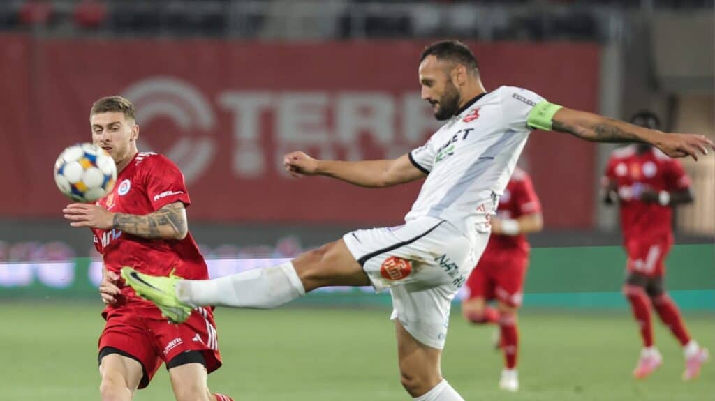 Șapte jucători din vechiul lot continuă la Inter Sibiu și patru noutăți se alătură echipei înaintea meciului cu ACS Mediaș din Cupa României