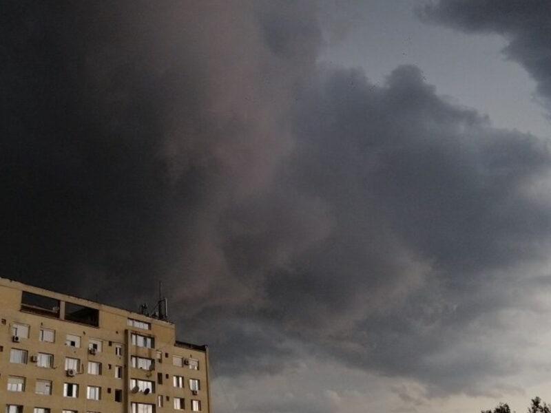 cod galben de furtuni în muntenia, sud-estul transilvaniei, carpații meridionali și sud-vestul dobrogei cu ploi torențiale, vânt puternic și grindină