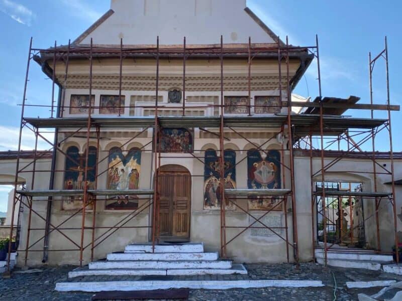 consiliul județean sibiu alocă 216.333 lei pentru conservarea și restaurarea a două monumente istorice din turnu roșu și centrul sibiului