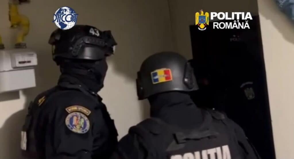 Tânăr de 23 de ani din Buzd condamnat la 3 ani și 6 luni pentru trafic de droguri de mare risc, prins în Ațel și încarcerat la Penitenciarul Aiud 1 Tânăr de 23 de ani din Buzd condamnat la 3 ani și 6 luni pentru trafic de droguri de mare risc, prins în Ațel și încarcerat la Penitenciarul Aiud