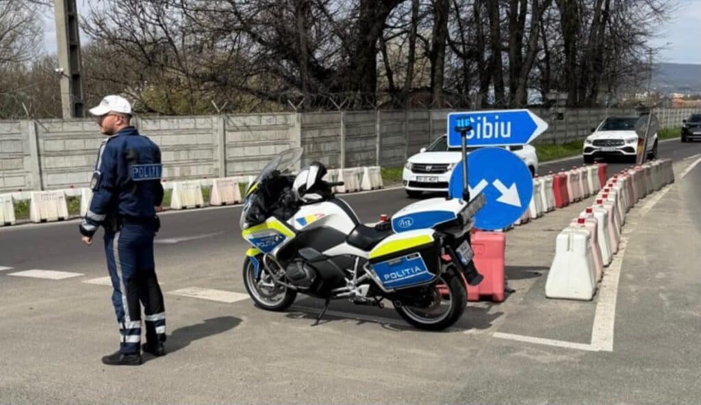 Motoscuter oprit în trafic la Cisnădie condus de un cetățean străin fără drept de conducere în România
