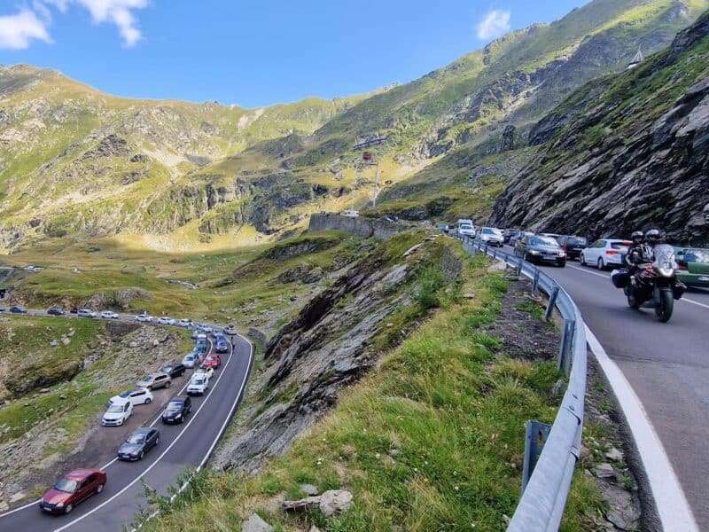 transfăgărășanul se închide temporar luni 20 iulie între vila bâlea și tunelul bâlea pentru un eveniment auto cu restricții între 12:00-14:00 și 16:00-19:00