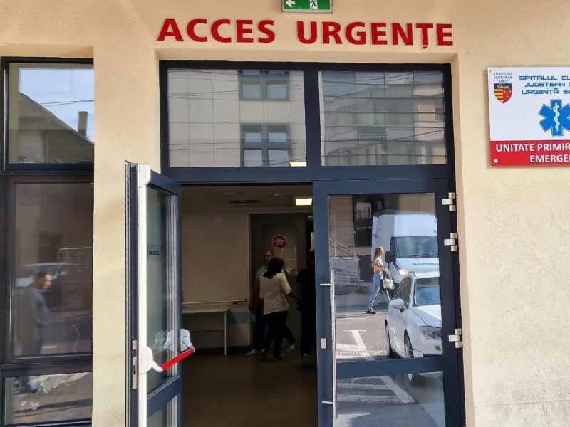 motociclistul lovit de o mașină la păuca este în stare gravă și internat la ati spitalului județean sibiu