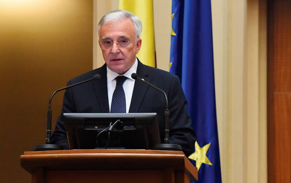 Isărescu: România nu are niciun criteriu îndeplinit pentru adoptarea euro