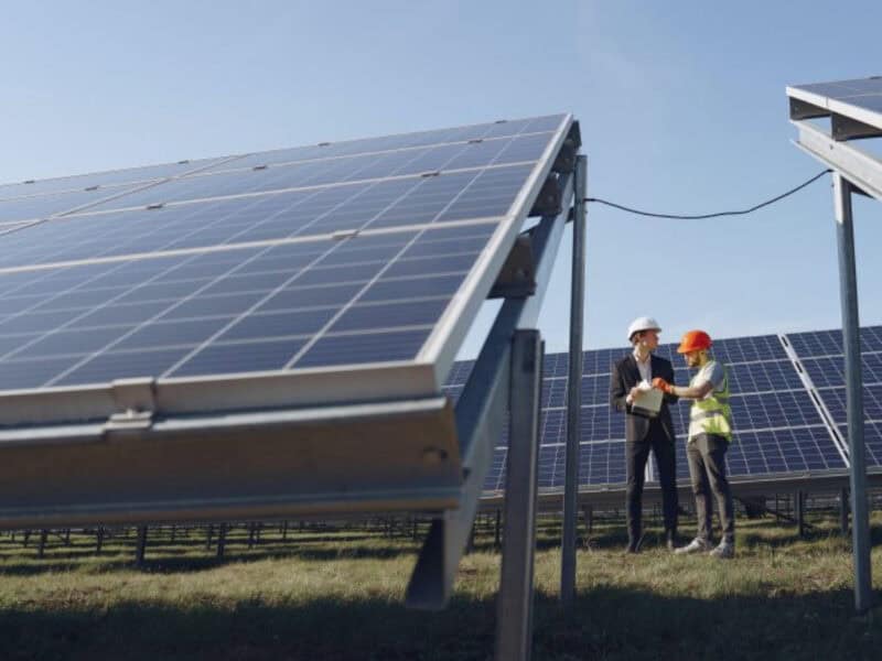 prosumatori solicită parlamentului tva zero pentru panourile fotovoltaice și bateriile de stocare