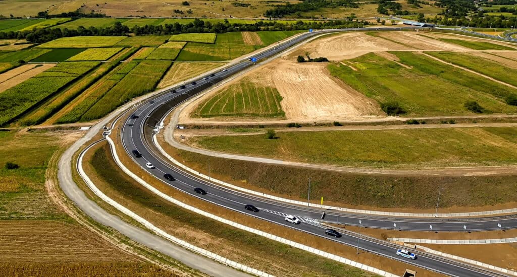 Autostrada Transilvania: 12 kilometri noi deschişi circulaţiei marţi