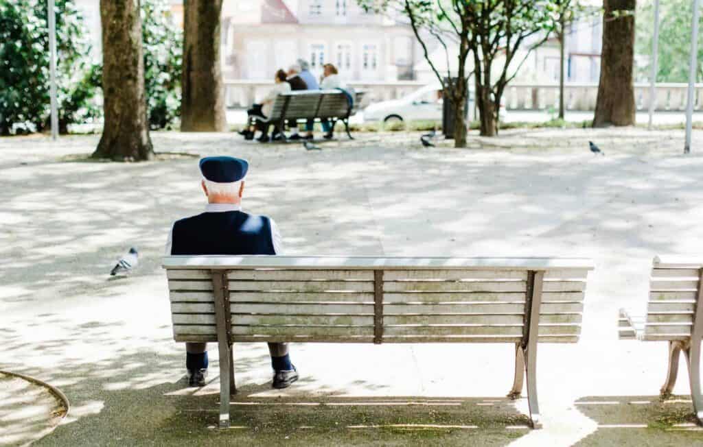 Pensionarii din mediul urban, cei mai vizați de fraudele cu investiții în acțiuni și criptomonede 1 Pensionarii din mediul urban, cei mai vizați de fraudele cu investiții în acțiuni și criptomonede